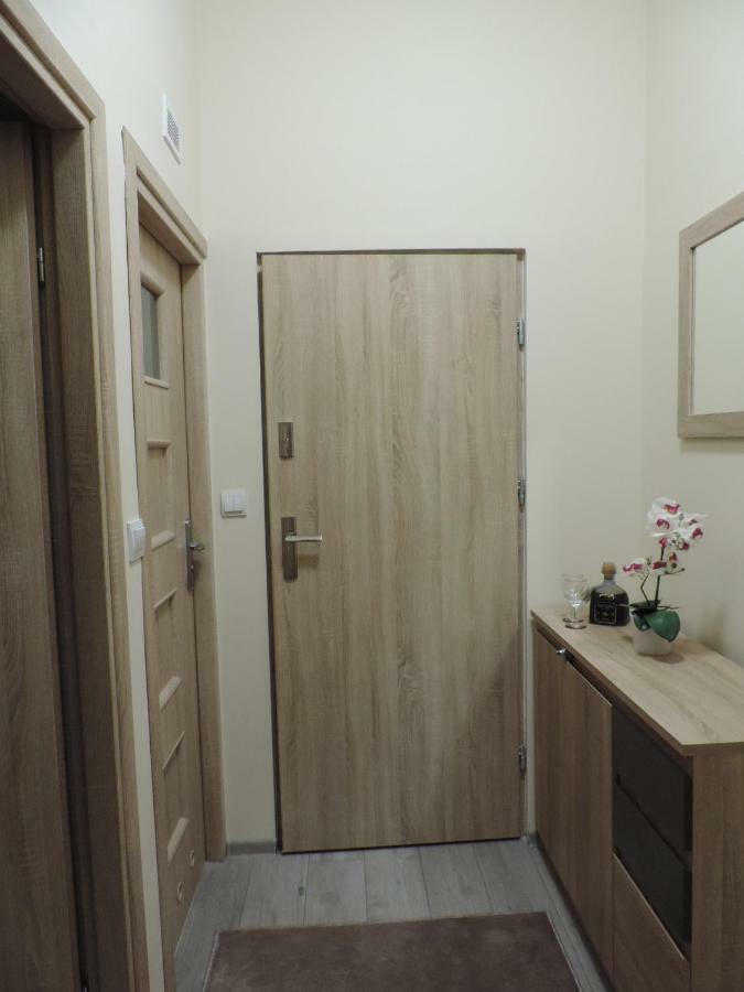Apartament Blue クロスノ エクステリア 写真